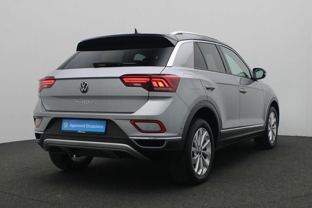 Volkswagen T-Roc 1.0 TSI 110 pk Style | Navigatie | Stoelverwarming | Parkeersensoren voor/achter | Massage | Alcantara | Adaptive Cruise