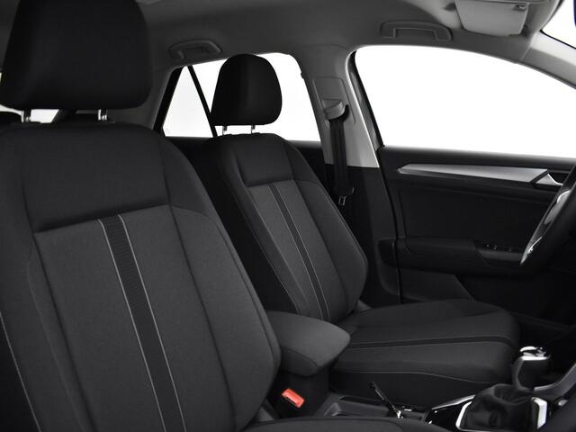 Volkswagen T-Roc Life Edition 1.5 TSI 150 pk 7 versn. DSG · Airconditioning automatisch, 2-zone (climatronic) · Velgen 'johannesburg, 17 inch lichtmetaal ·