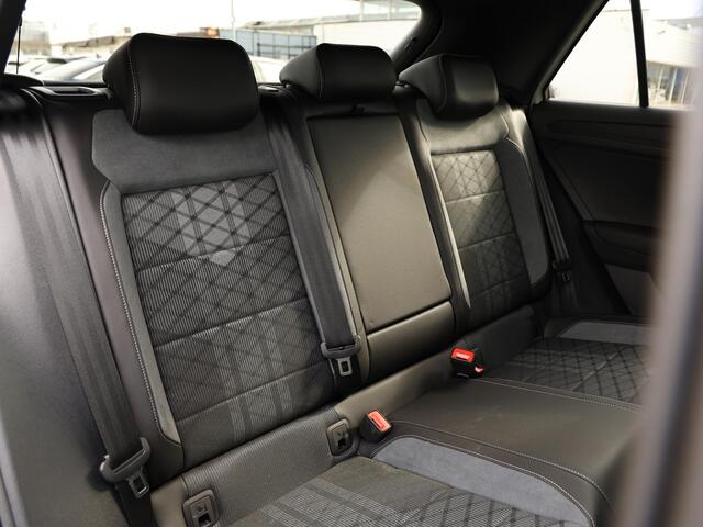 Volkswagen T-Roc 1.5 TSI R-Line 150PK DSG | Panoramadak | Led plus |Camera | Spiegelpakket | Stoelverwarming