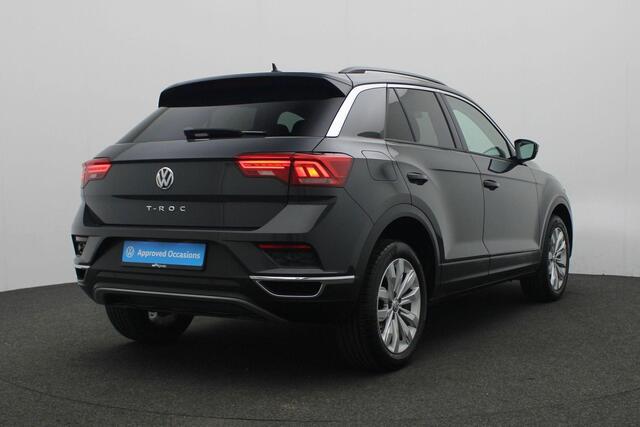 Volkswagen T-Roc 1.0 TSI 115 pk Style | Parkeersensoren voor/achter | Adaptive Cruise | Apple Carplay / Android Auto