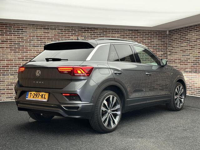Volkswagen T-Roc 1.5 TSI Sport R-Line | Dak| CarPlay| Adaptive cruise| Virtual dash|