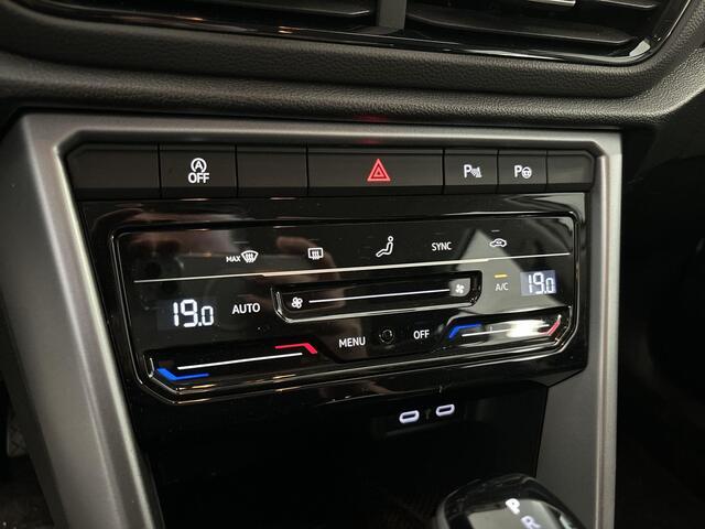 Volkswagen T-Roc 1.5 Tsi 150pk DSG Life · Apple/Android Car Play · Navi · P-Sensoren · Park Assist · 18'' Inch · Garantie t/m 22-05-2027 of 100.000km