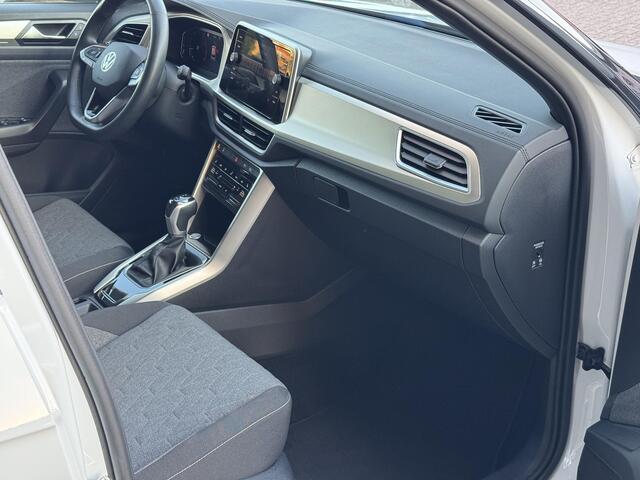 Volkswagen T-Roc 1.5 TSI Navi,Cruise,Camera,18inch,App,Led