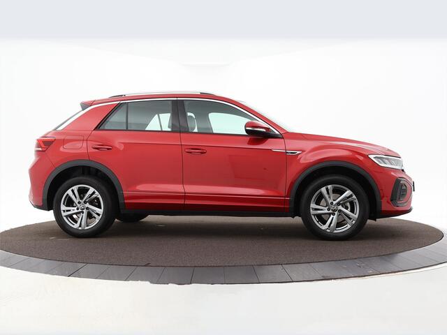 Volkswagen T-Roc 1.5 Tsi 150pk DSG R-Line · Apple/Android Car Play · ACC · Park Assist · DAB · P-Sensoren · Navigatie · 17''Velgen · Garantie t/m 13-02-2028 of 100.000km