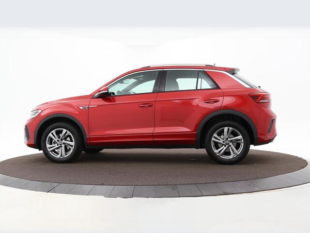 Volkswagen T-Roc 1.5 Tsi 150pk DSG R-Line · Apple/Android Car Play · ACC · Park Assist · DAB · P-Sensoren · Navigatie · 17''Velgen · Garantie t/m 13-02-2028 of 100.000km