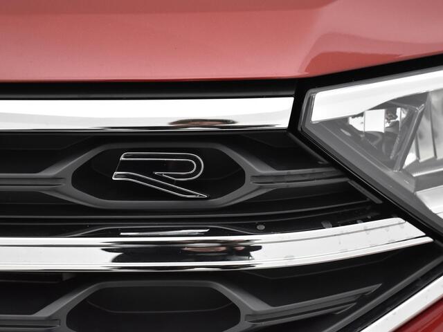 Volkswagen T-Roc 1.5 Tsi 150pk DSG R-Line · Apple/Android Car Play · ACC · Park Assist · DAB · P-Sensoren · Navigatie · 17''Velgen · Garantie t/m 13-02-2028 of 100.000km