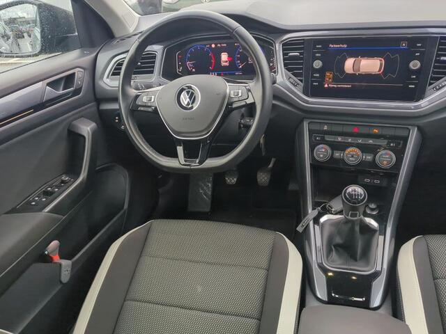 Volkswagen T-Roc 1.5 TSI Sport / Virtual Cockpit Pro / Climate / Navigatie / Adaptive Cruise / Full Led