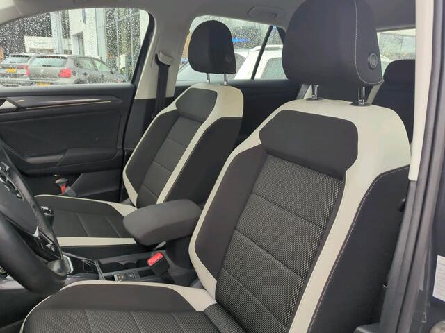 Volkswagen T-Roc 1.5 TSI Sport / Virtual Cockpit Pro / Climate / Navigatie / Adaptive Cruise / Full Led