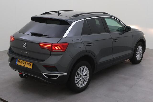 Volkswagen T-Roc 1.0 TSI Style / Navigatie / Adaptive Cruise / Camera / 16 Inch