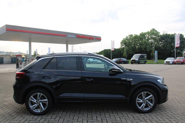 Volkswagen T-Roc 2.0 TSI 4Motion 190pk - 2x R-line - IQ Matrix LED - Trekhaak - Virtual cockpit - Navigatie - Camera - Rijklaar