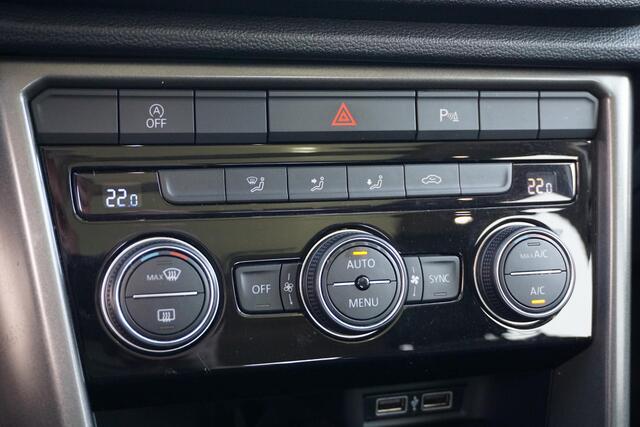 Volkswagen T-Roc 1.0 TSI Style | PANO | ACC | Digital cockpit