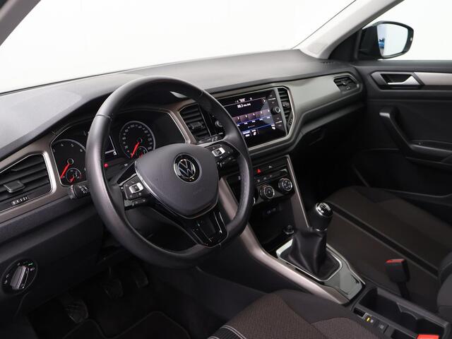 Volkswagen T-Roc 1.0 TSI Style | 110 PK | Navigatiesysteem | Adaptive cruise control | Draadloze telefoonlader |