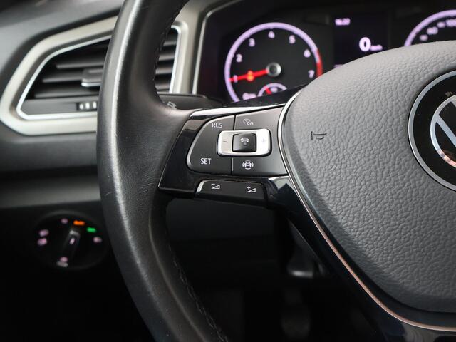 Volkswagen T-Roc 1.0 TSI Style | 110 PK | Navigatiesysteem | Adaptive cruise control | Draadloze telefoonlader |