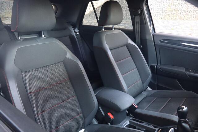 Volkswagen T-Roc 1.5 TSI R Line I Geen Import I Digitaal Dash I R-line