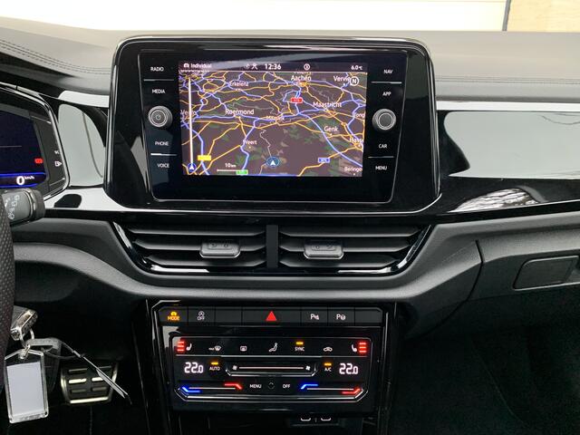 Volkswagen T-Roc 1.5 TSI 150pk DSG 3x R-Line BlackStyle Nieuw Model Panoramadak VirtualCockpit ACC Sportstoelen IQ-Light Ambientlight Keyless Camera 18" Pdc
