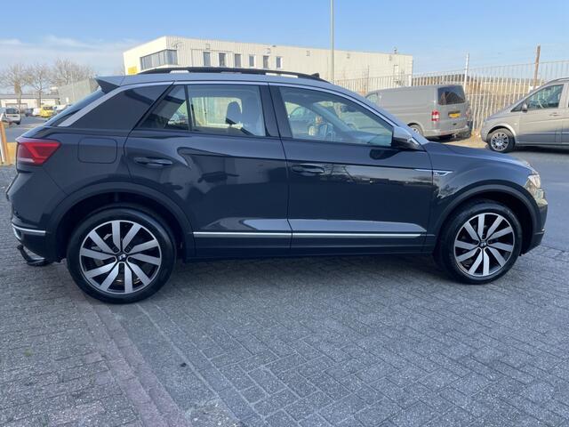 Volkswagen T-Roc 1.5 TSI Sport R_Line DSG , Panoramadak ,Trekhaak
