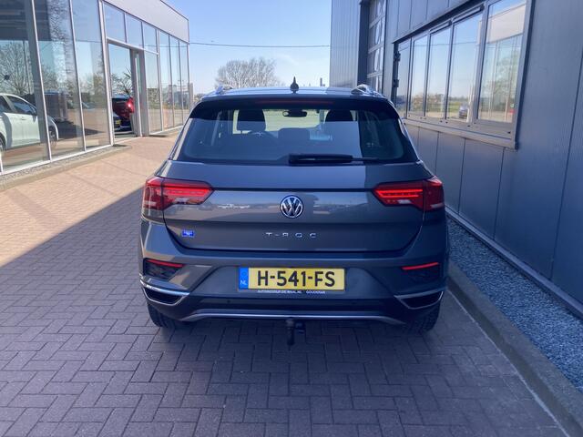 Volkswagen T-Roc 1.5 TSi 150pk DSG Style Business CAMERA/NAVI/PDC/TREKHAAK/WINTERPACK