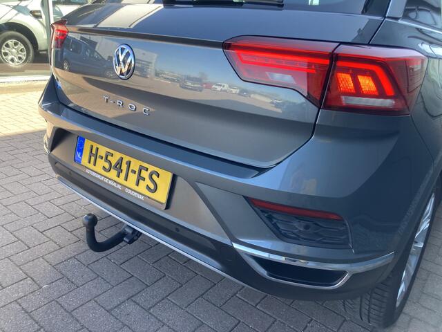 Volkswagen T-Roc 1.5 TSi 150pk DSG Style Business CAMERA/NAVI/PDC/TREKHAAK/WINTERPACK