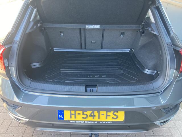 Volkswagen T-Roc 1.5 TSi 150pk DSG Style Business CAMERA/NAVI/PDC/TREKHAAK/WINTERPACK