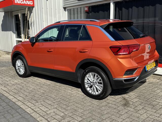 Volkswagen T-Roc 1.0 TSI Style Bns | CAMERA | STOELVERW. | PARKEERSENS. | 1e EIGE