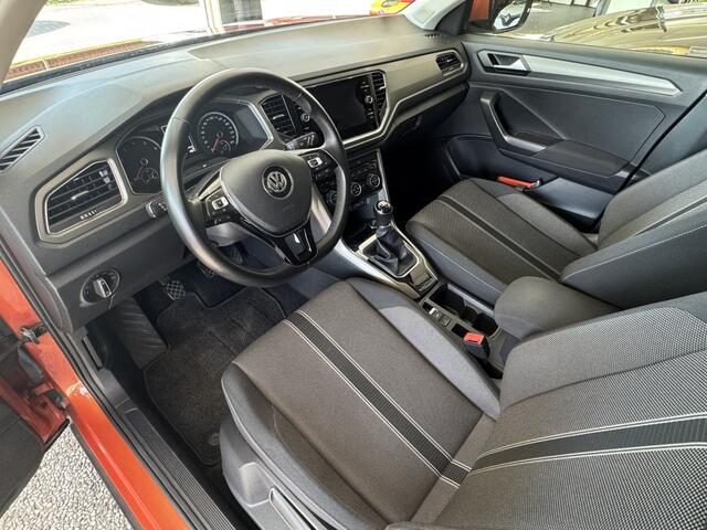 Volkswagen T-Roc 1.0 TSI Style Bns | CAMERA | STOELVERW. | PARKEERSENS. | 1e EIGE