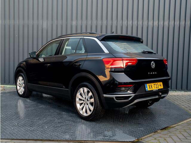 Volkswagen T-Roc 1.0 TSI Style | Trekhaak | LED | Stoelverw. | Navi | Prijs Rijklaar!!