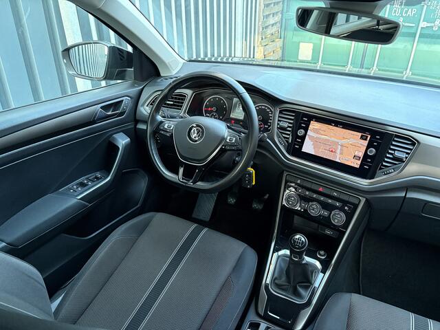 Volkswagen T-Roc 1.0 TSI Style | Trekhaak | LED | Stoelverw. | Navi | Prijs Rijklaar!!