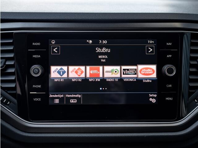 Volkswagen T-Roc 1.0 TSI Style | Trekhaak | LED | Stoelverw. | Navi | Prijs Rijklaar!!