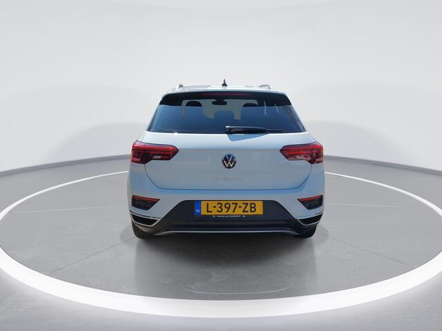 Volkswagen T-Roc 1.5 TSI Sport 150PK l Winterpakket l Sport Plus Pakket l Navigatie Discover Media