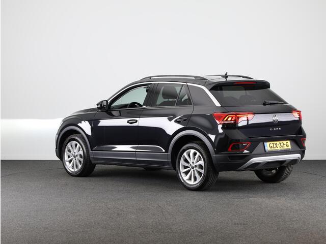 Volkswagen T-Roc Oranje Edition 1.5 / 150 pk DSG | Verlengde garantie | Navigatie via App | Parkeersensoren (Park assist) | Achteruitrijcamera | Adaptieve cruise control |