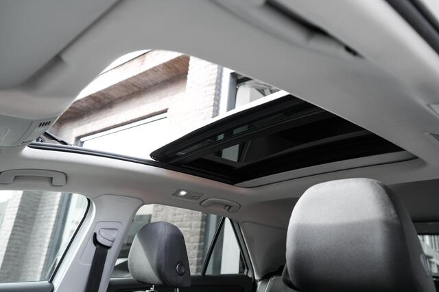 Volkswagen T-Roc 1.0 TSI Style | PANO | VIRTUAL | SENSOREN | STOELVERW.