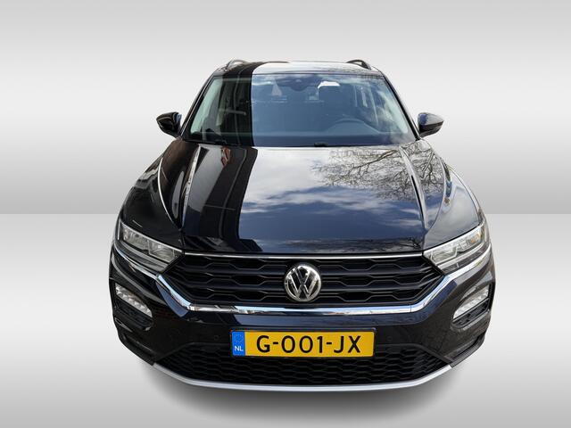 Volkswagen T-Roc 1.0 TSI Style | navigatie | airco | lichtmetalen wielen | cruise control |
