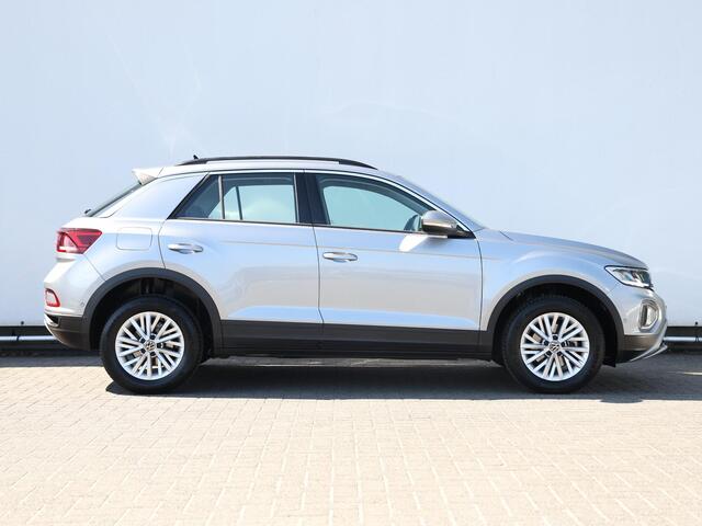 Volkswagen T-Roc 1.0 TSI Life Adaptive Cruise Control | App Connect | LED | Parkeersensoren | Inklapbare spiegels | 16 Inch velgen