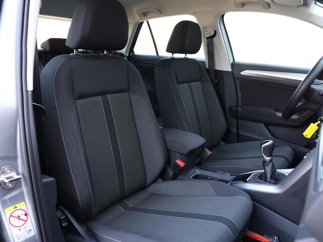 Volkswagen T-Roc 1.0 TSI Life Adaptive Cruise Control | App Connect | LED | Parkeersensoren | Inklapbare spiegels | 16 Inch velgen