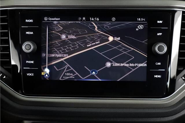 Volkswagen T-Roc 1.5 TSI Style 150 pk Automaat (DSG) | Navigatie | Autom. airco | Parkeersensoren | Achteruitrijcamera
