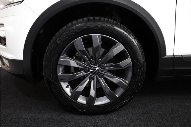 Volkswagen T-Roc 1.5 TSI Style 150 pk Automaat (DSG) | Navigatie | Autom. airco | Parkeersensoren | Achteruitrijcamera
