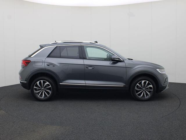 Volkswagen T-Roc 1.5TSI/150PK Style DSG · Panoramadak · Navigatie · Stoelverwarming · Garantie tot februari 2026