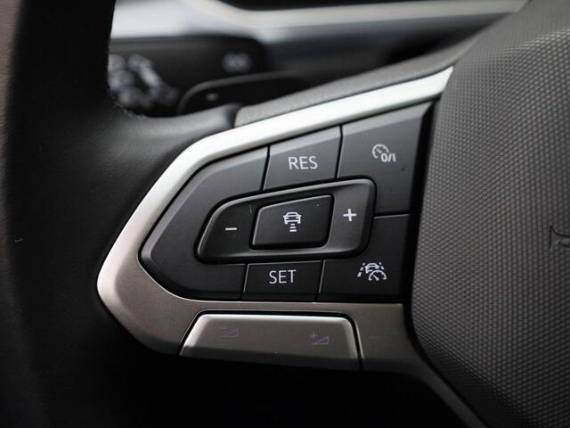 Volkswagen T-Roc 1.5TSI/150PK Style DSG · Panoramadak · Navigatie · Stoelverwarming · Garantie tot februari 2026