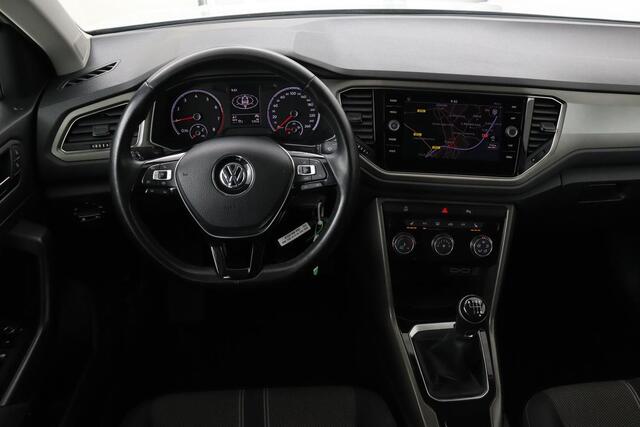Volkswagen T-Roc 1.0 TSI Style | Stoelverwarming | Full LED | Carplay | Navigatie | Adaptive cruise | Parkeerhulp | Airco | Bluetooth