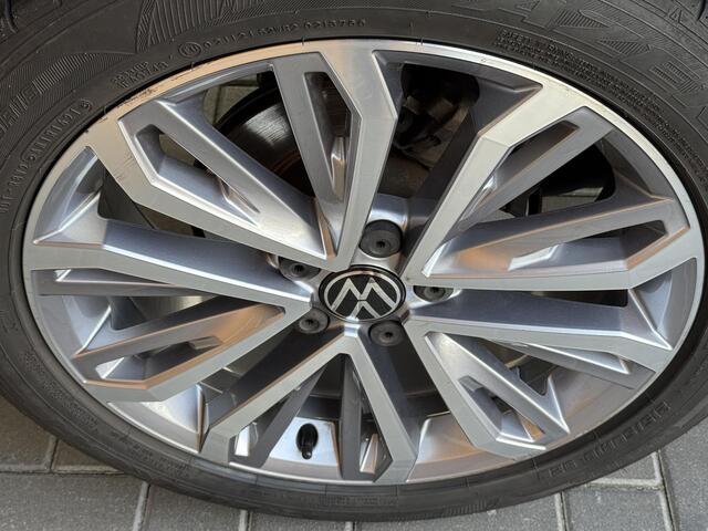 Volkswagen T-Roc 1.5 TSI Sport,Pano,App,Navi,Cam,Cruise,Led