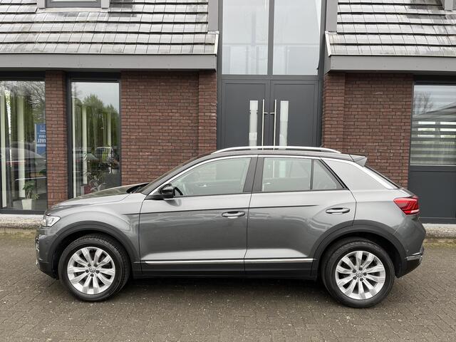 Volkswagen T-Roc 1.5 TSI Sport VIRTUAL DASHBOARD | ADAPTIVE CRUISE CONTROL | NAV | APP CONNECT | CAMERA