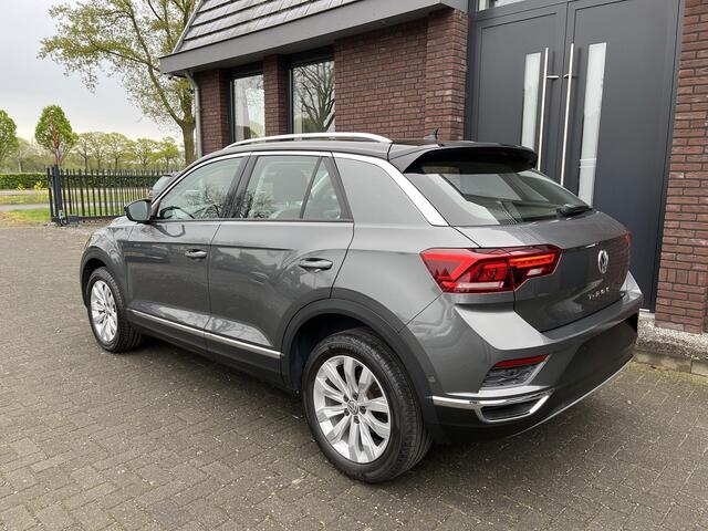 Volkswagen T-Roc 1.5 TSI Sport VIRTUAL DASHBOARD | ADAPTIVE CRUISE CONTROL | NAV | APP CONNECT | CAMERA