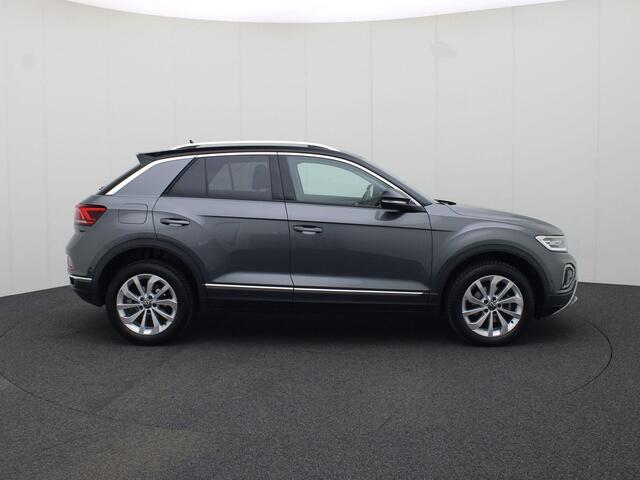 Volkswagen T-Roc 1.5TSI/150PK Style DSG · Navigatie · Trekhaak · Camera + Parkeersensoren · Garantie tot augustus 2025