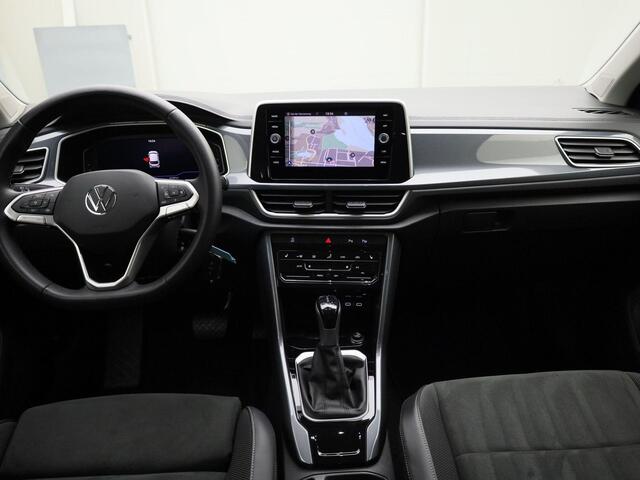 Volkswagen T-Roc 1.5TSI/150PK Style DSG · Navigatie · Trekhaak · Camera + Parkeersensoren · Garantie tot augustus 2025