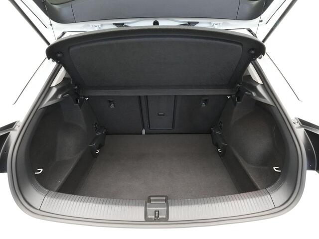 Volkswagen T-Roc 1.0 TSI Style Navigatie Stoelverwarming Pdc Side Assist
