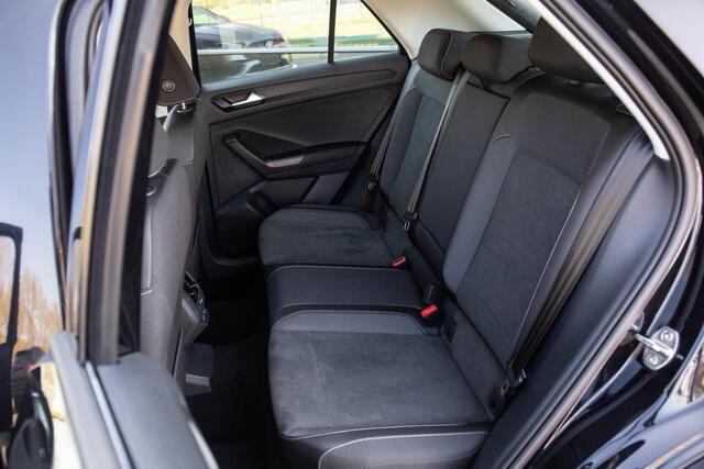 Volkswagen T-Roc 1.5 TSI Style , Adap. cruise, Carplay, Stuur/stoelverwarming,