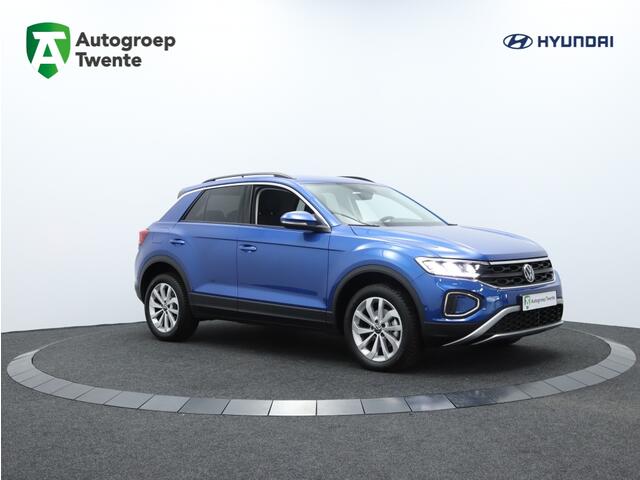 Volkswagen T-Roc 1.5 TSI Life business Automaat | Navigatie | Camera