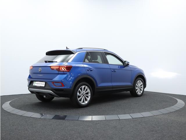 Volkswagen T-Roc 1.5 TSI Life business Automaat | Navigatie | Camera