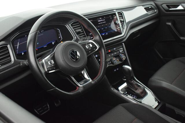 Volkswagen T-Roc 1.5 TSI 150pk DSG 2x R-Line Camera Virtual Cockpit Navigatie
