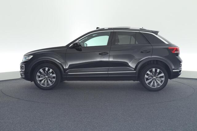 Volkswagen T-Roc 1.5 TSI 150pk DSG Sport Keyless Camera Led Virtual Cockpit Panoramadak Navigatie